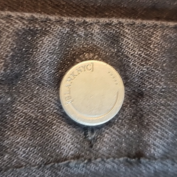 Blank nyc Black Raw Edged Cropped Denim Jacket Large - Picture 3 of 5